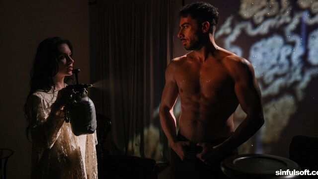 Страстная красотка сделала крутой минет бойфренду на жарком свидании...